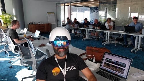 Trying the latest DAQRI Smart Helmet Trying the latest DAQRI Smart Helmet