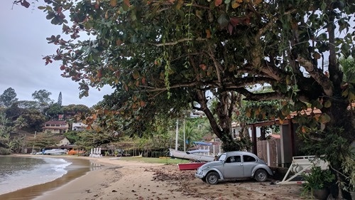 A car on the Praia Grande beach A car on the Praia Grande beach