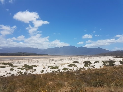 The Theewaterkloofs dam The Theewaterkloofs dam