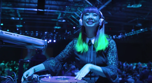 AU's favourite DJ AU's favourite DJ