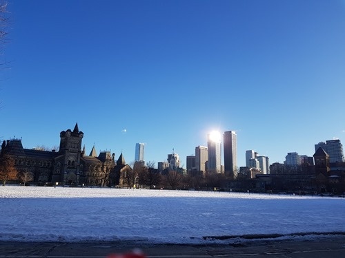 A brisk walk across the UofT campus A brisk walk across the UofT campus