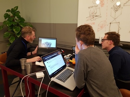 Looking at geometry Looking at geometry