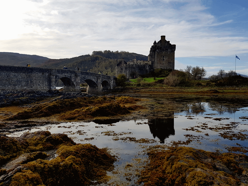 Eilean Donan with the flag waving Eilean Donan with the flag waving