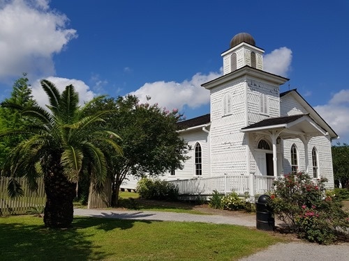 The church on the plantation grounds The church on the plantation grounds