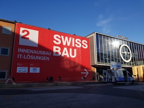 Arriving at Swissbau Arriving at Swissbau
