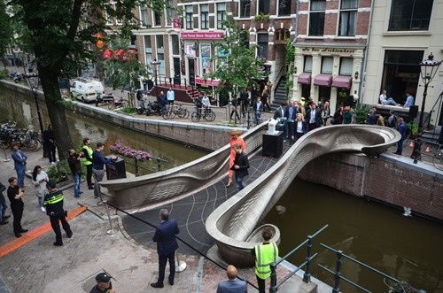 MX3D Bridge Opening - Your Majesty The Queen Maxima - By Adriaan de Groot MX3D Bridge Opening - Your Majesty The Queen Maxima - By Adriaan de Groot