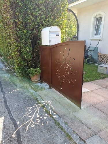 And now a new postbox And now a new postbox