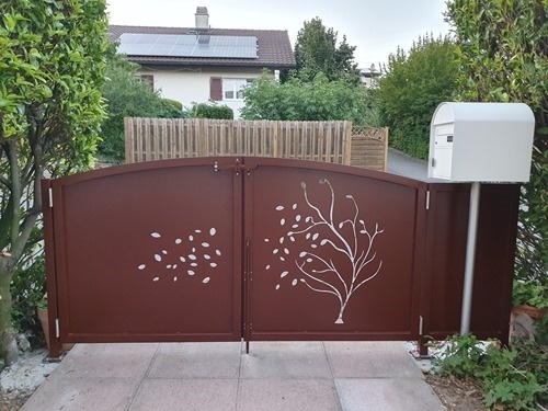 The gate from the inside The gate from the inside