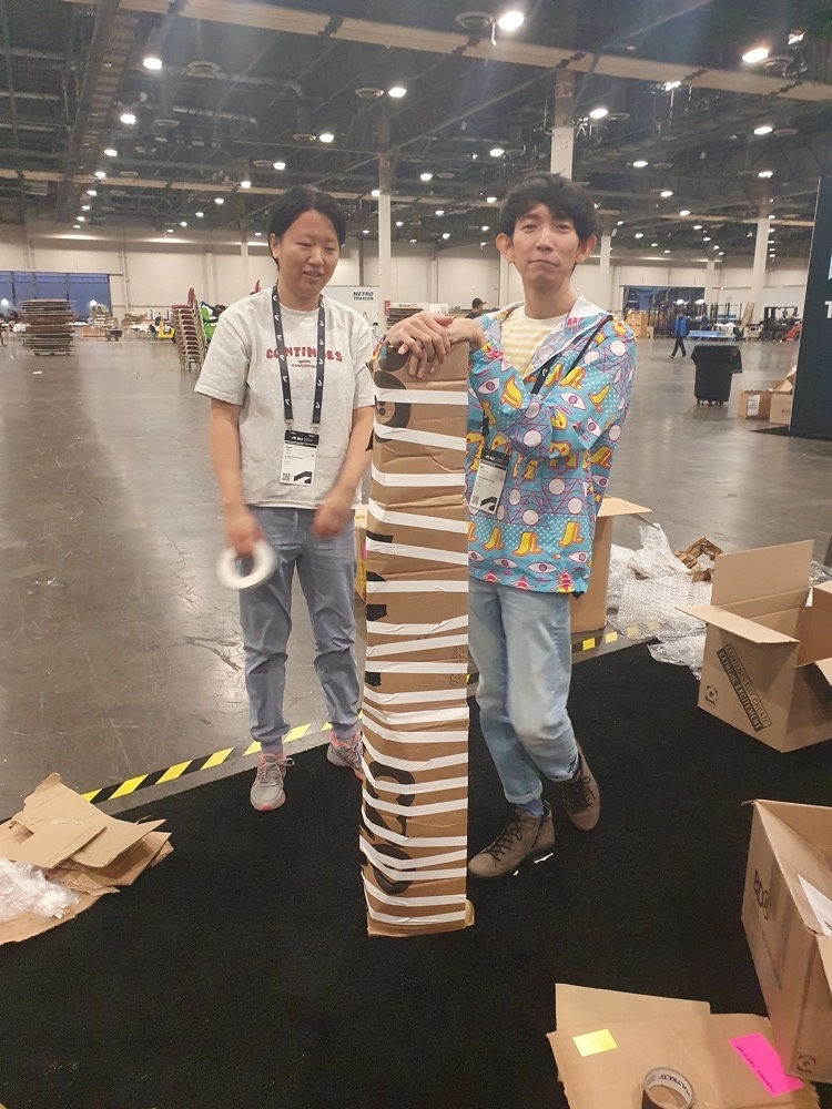 Bon with some impressive custom packing Bon with some impressive custom packing