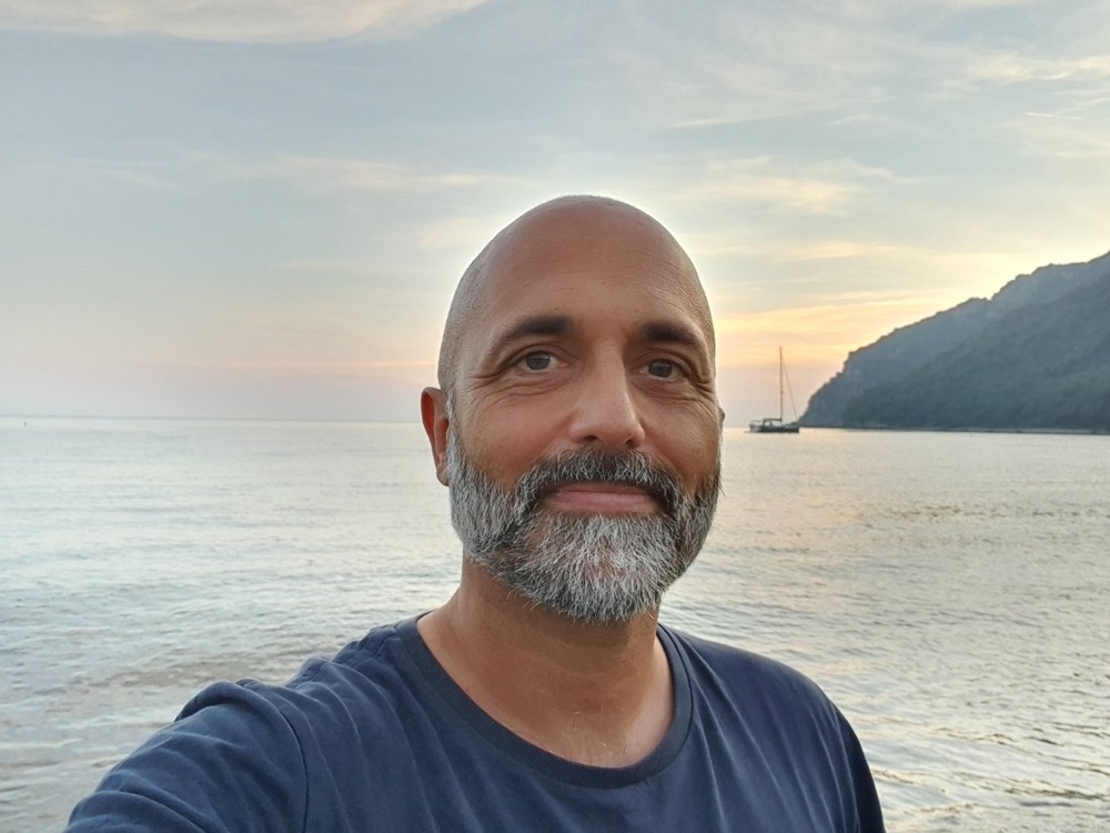 A quick selfie on the beach A quick selfie on the beach
