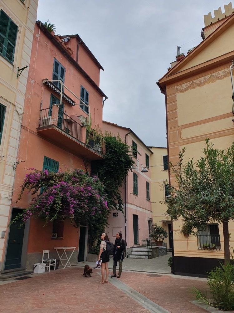 Walking through Bonassola Walking through Bonassola