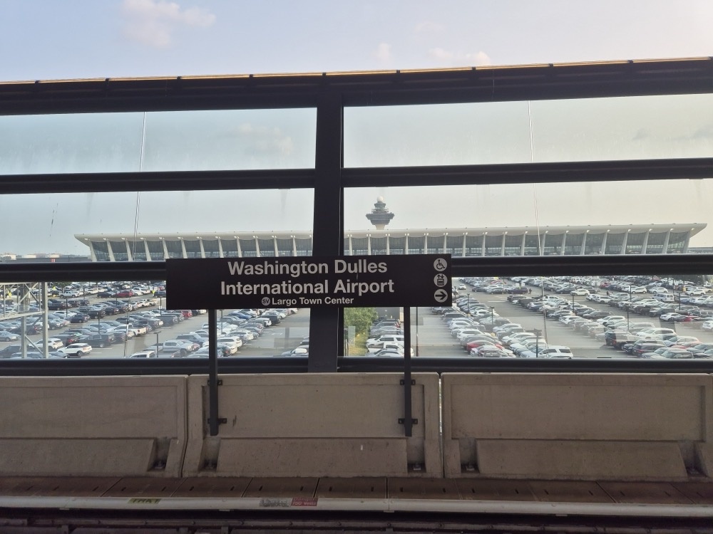 Welcome to Dulles Welcome to Dulles
