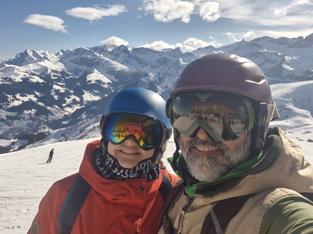 Father-daughter boarding Father-daughter boarding
