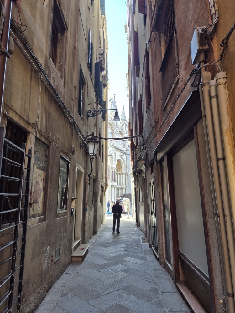 Alley Alley