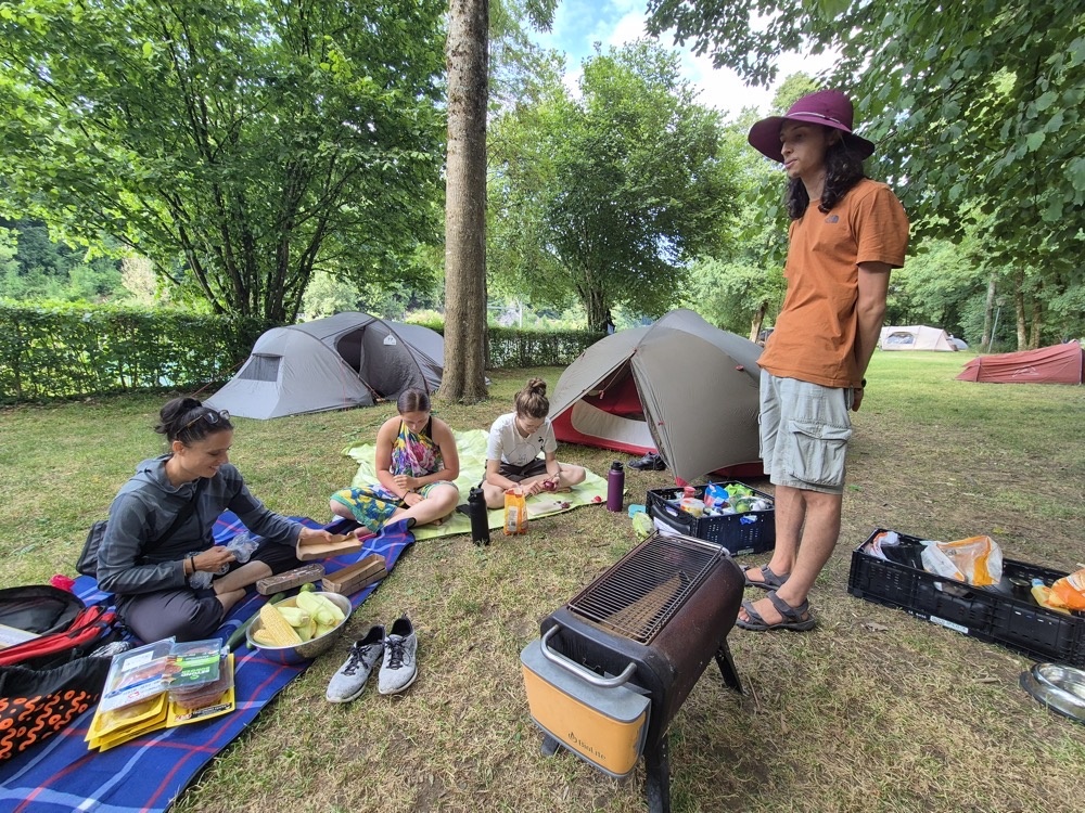 Camping by the Aare Camping by the Aare