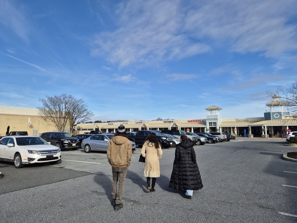 Outlets Outlets