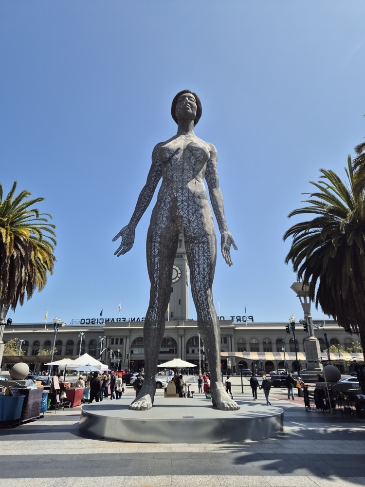 A newish statue at the Embarcadero A newish statue at the Embarcadero